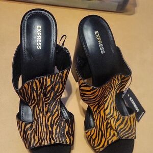 Express Women's Black and Brown Heeled Sandals